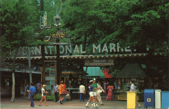 International Market Place, Waikiki, Honolulu, HI-Carey's Emporium