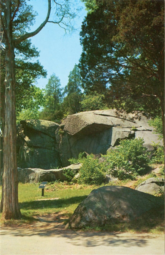 Devil's Den, Gettysburg, PA-Carey's Emporium