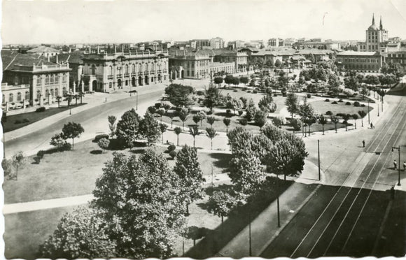 Citta Degli Studi, Piazza Leonardo da Vinci, Milano-Carey's Emporium