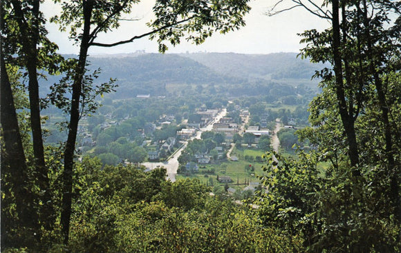 Gays Mills, WI-Carey's Emporium