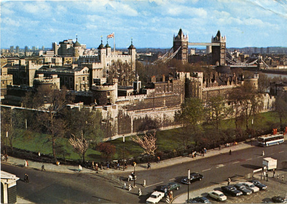 Tower of London and Tower Bridge - Carey's Emporium