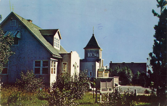 Cadillac, P. Q.-Carey's Emporium