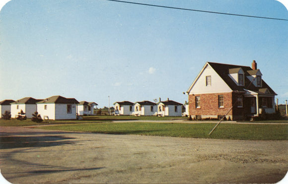 Evergreen Cabins, Paris, Ont.-Carey's Emporium