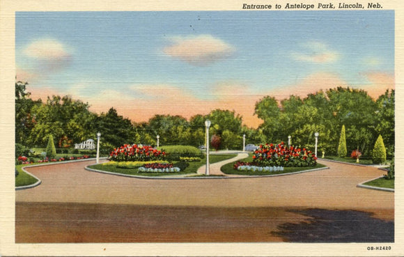 Entrance to Antelope Park, Lincoln, NE [Postcard]