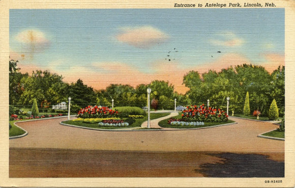 Entrance to Antelope Park, Lincoln, NE [Postcard]