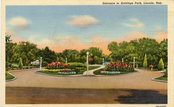 Entrance to Antelope Park, Lincoln, NE [Postcard]