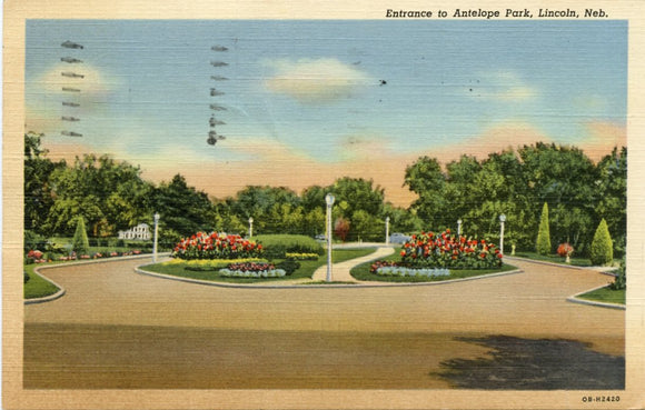 Entrance to Antelope Park, Lincoln, NE [Postcard]