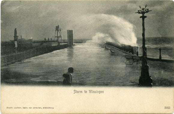 Storm te Vlissingen [Postcard]