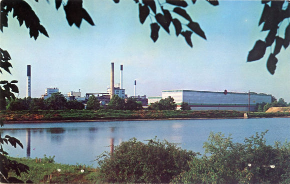 P. H. Glatfelter Co., in Spring Grove, PA [Postcard]