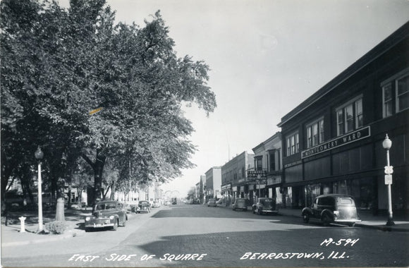 East Side of Square, Beardstown, IL [Postcard]